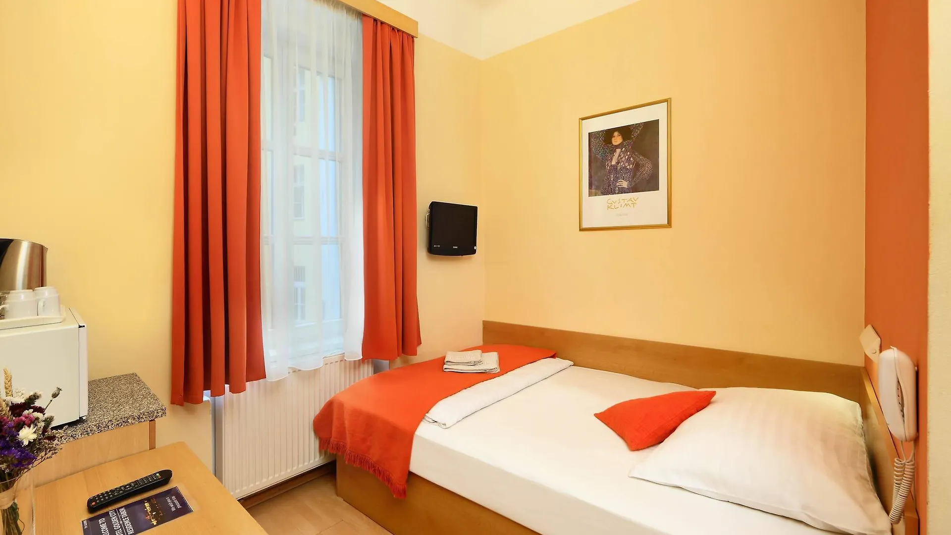 Residence Tabor Prague 3*,